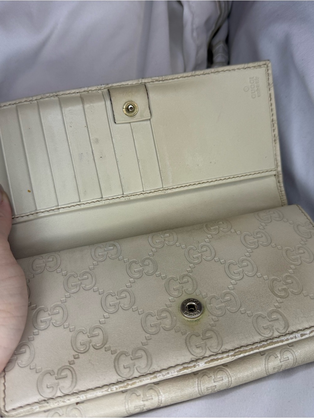 Gucci Beige Signature Guccissima Wallet - Picture 2 of 5